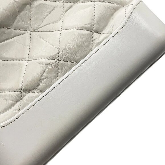 CHANEL Gabriel Size Small Aged Calf Leather White - Picture 9 of 15